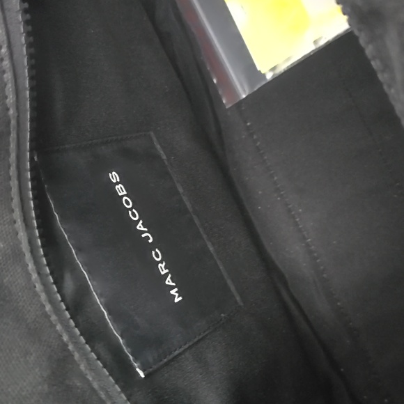 Marc Jacobs Black Star Tote Medium Bag - Picture 16 of 17